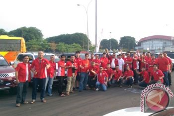 Klub Pajero Ikuti Parade Kebangsaan yang Dilepas Mensos 