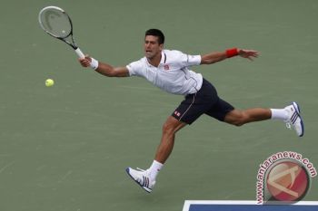  Djokovic Kalahkan Murray Untuk Juarai Australia Terbuka