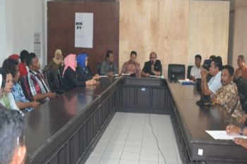 Pengungsi Maluku Tuntut Dana Kompensasi Rp10 Juta