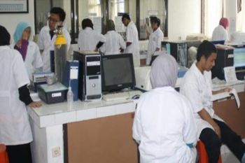 Laboratorium perindustrian Biak kekurangan tenaga ahli kimia