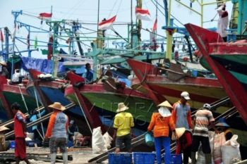 Nelayan Pati Tuntut Kemudahan Perizinan Kapal 
