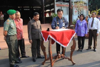 Kejari-Pemkab Kudus Tanda Tangani MoU