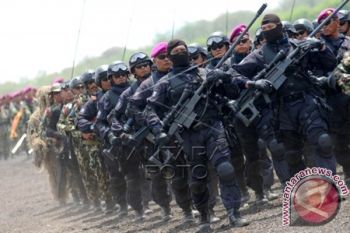 KSAL Saksikan Ribuan Marinir Muncul dari Liang