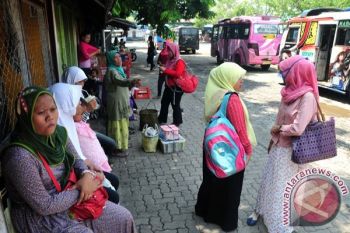 Atasi Pemogokan, Pemkot Surakarta Kerahkan Armada