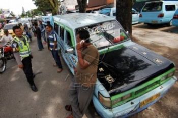 Pemalak Sopir Angkot harus Ditindak, Kata DPRD