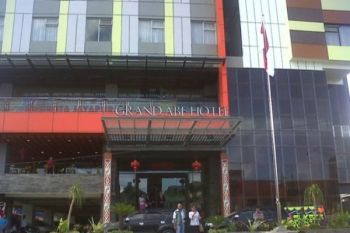 Pengusaha Jayapura keluhkan larangan rapat di hotel
