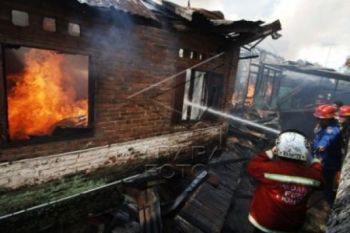 Satu Rumah di Gunung Pangilun Terbakar