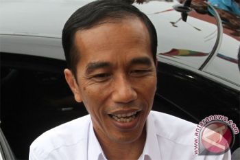 Presiden Beri Bantuan Kepada Warga Bengkulu