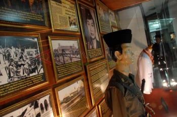 Kunjungan Museum Hari Pahlawan