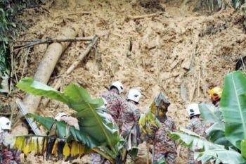 Tiga WNI Tewas Akibat Longsor di Malaysia