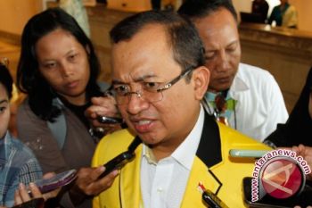 Aburizal Minta Priyo Maju Terus Dalam Munaslub