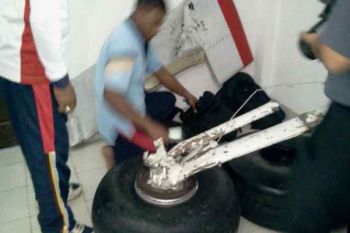 Keluarga minta alat canggih temukan pesawat jatuh