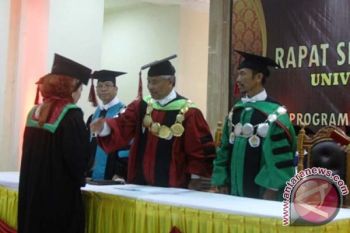 Unsulbar Cetak  504 Orang Sarjana 