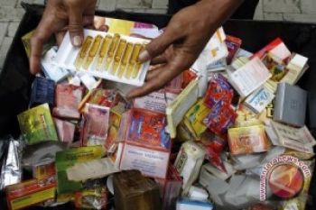 Ribuan Obat Ilegal Berbahaya di Tembalang Diamankan