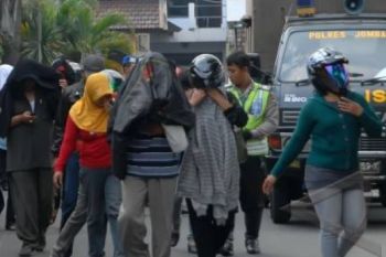 Belasan Pasangan Mesum Terjaring Razia Pekat