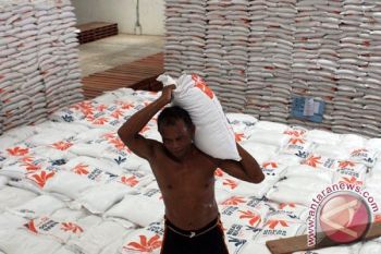 Beras Raskin Bulog Senilai Rp1,8 Miliar Hilang