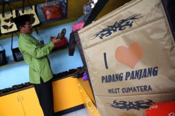Pengusaha Padang Panjang Sulit Naikkan Harga Produk