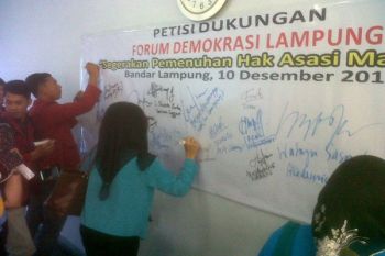 Forum Demokrasi Lampung Teken Petisi Segerakan Pemenuhan HAM