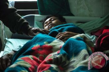 Pengungsi Tanah Longsor Mulai Terserang Penyakit