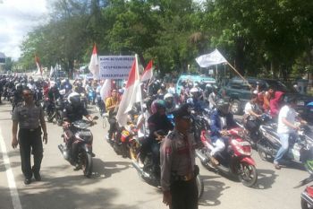 Anggota PHRI Sultra Demo Ancam PHK Massal