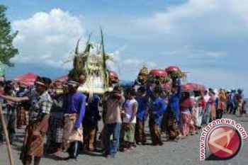 Warga Mataram rayakan Tradisi "Rebo Bontong"