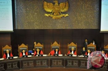 Pansel Hakim MK Serahkan Nama Calon ke KPK