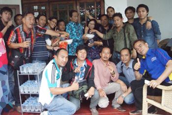 Hanson Rayakan HUT Bersama Wartawan Penuh Kesederhanaan