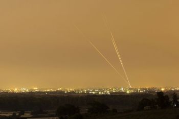 Polisi:  Tembakan Roket dari Gaza Hantam Israel Selatan