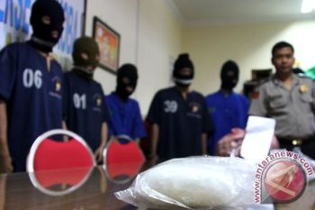 Tiga Oknum Wartawan Ditangkap Polisi Sedang Hisap Sabu