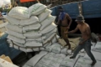 Kemendag Siapkan Strategi Hentikan Impor Gula