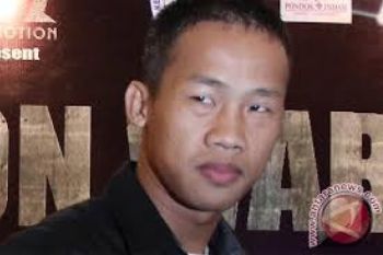 Daud Yordan Kumpul Keluarga Saat Natal