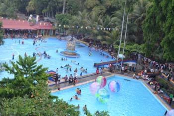 Liburan Akhir Tahun, Ribuan Wisatawan Kunjungi Owabong 