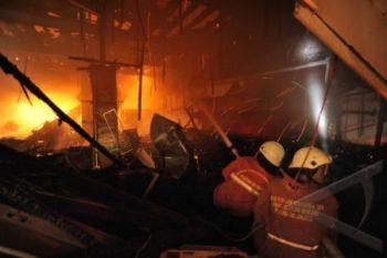 Kapolda Jateng Tinjau Lokasi Kebakaran Pasar Klewer