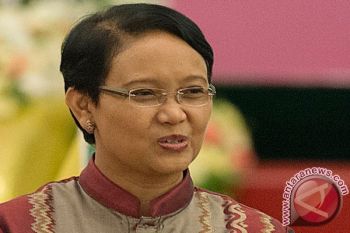 Menlu Menunda Sementara Pembicaraan Lanjutan Bantuan Pencarian  AirAsia