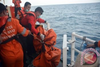 Empat Jenazah Tiba Di Lanud Iskandar