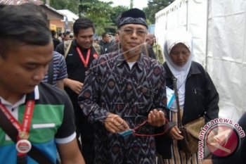 Keluarga Korban AirAsia di Posko Post Mortem