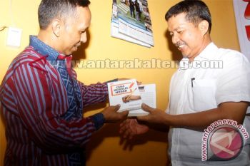 Penyerahan Buku Karya Tulis