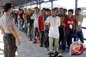 3.130 TKI NTB Dideportasi Dari Malaysia