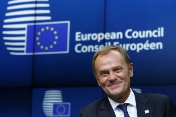 UE Berjanji Perangi Teror Setelah Serangan Paris