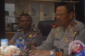 Polisi tangkap 13 warga terkait kasus penembakan Brimob di Timika