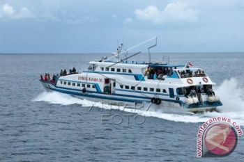 Warga Keluhkan Angkutan Laut  Belum Turunkan Tarif