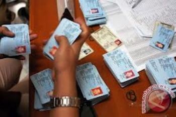Padang Terima 20.000 Blangko KTP Elektronik