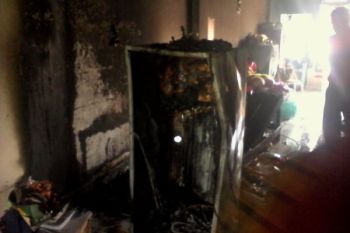 Api Bakar Ruko Grosir Makanan Ringan