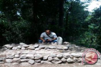 Masyarakat Temukan Makam Diduga Keturunan Raja Selaparang