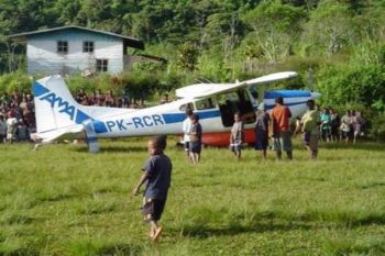 AMA berkewajiban mengangkut pasien dari pedalaman Papua