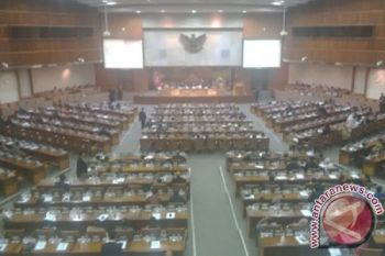 DPR RI Mengesahkan Perppu Pilkada Jadi UU
