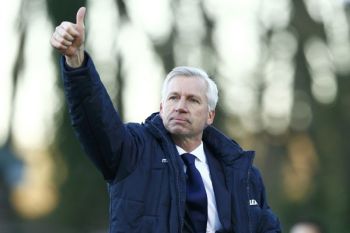 Sentuhan "Magis" Pardew Berlanjut, Palace Singkirkan Southampton 