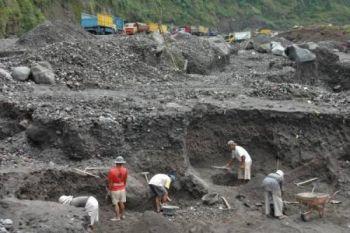Ditertibkan Polda, Penambang Manual Merapi Resah