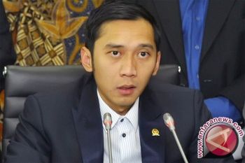 Komentar Ibas Soal Kisruh KPK-Polri
