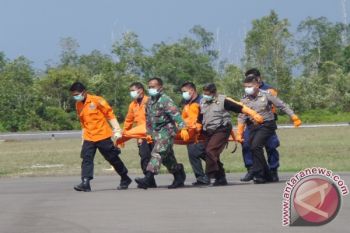 Enam Jenazah Korban AirAsia Dievakuasi Ke Surabaya